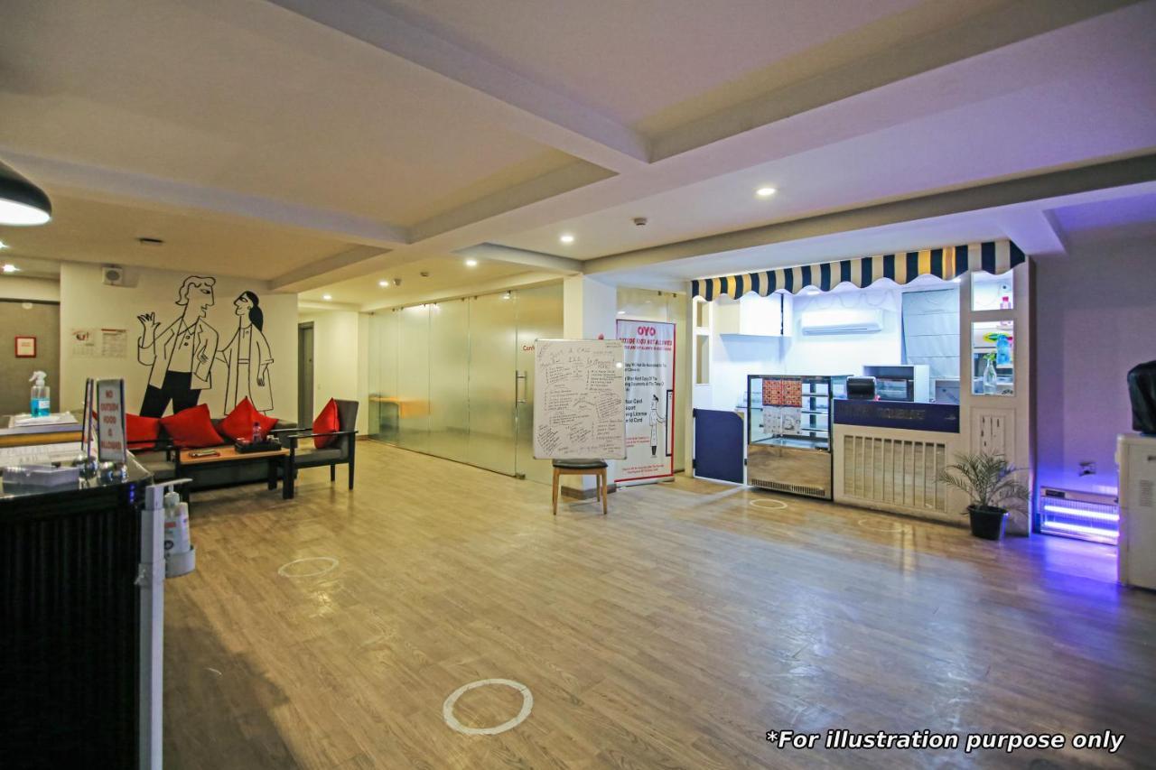 מלון מומביי Vaccinated Staff- Oyo Townhouse 105 Khar West Station מראה חיצוני תמונה